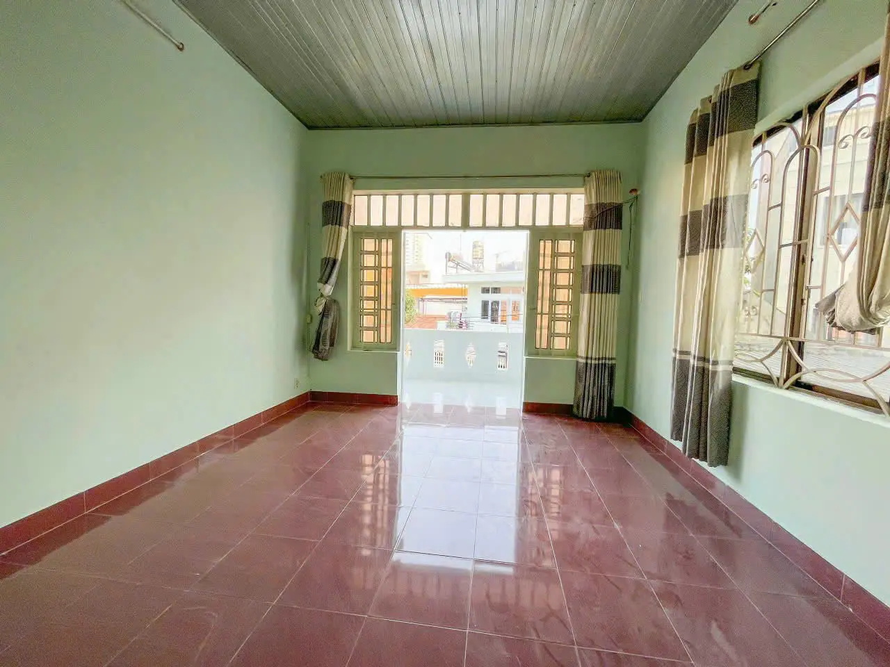 BÁN NHÀ HẺM OTO BÌNH GIÃ P8