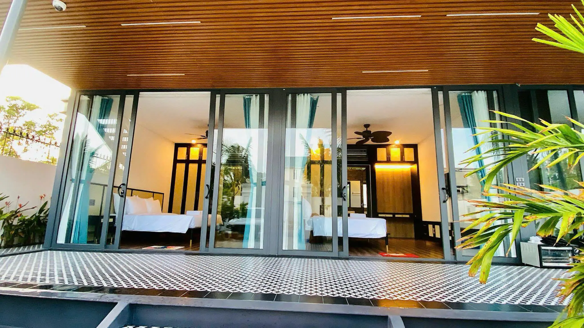  CHO THUÊ VILLA KINH DOANH HOMESTAY – 6PN CÓ HỒ BƠI – GẦN BIỂN LONG CUNG